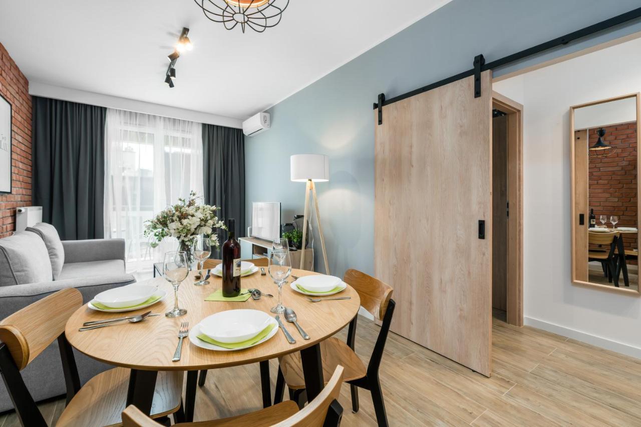 Premium Apartments Poznan Airport By Noclegi Renters Exterior photo